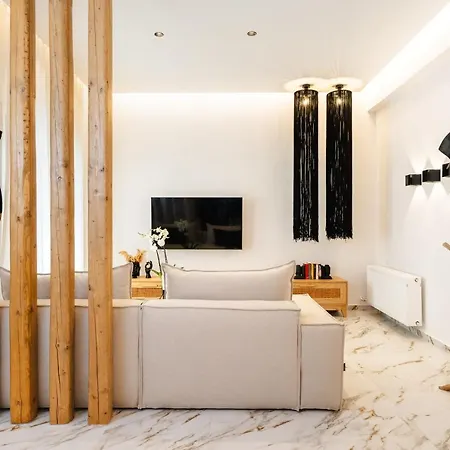 Naxos Petite In Town Apartment