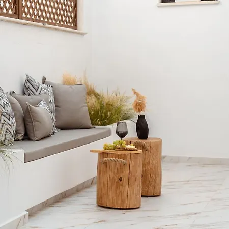 Naxos Petite In Town Apartment Naxos City