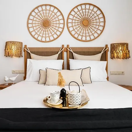 Naxos Petite In Town Apartment *
